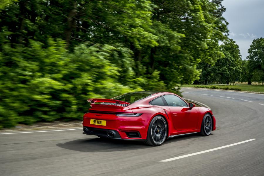  Porsche 911 Turbo S (992) 2020 года  (UK) (фото 14 из 42)